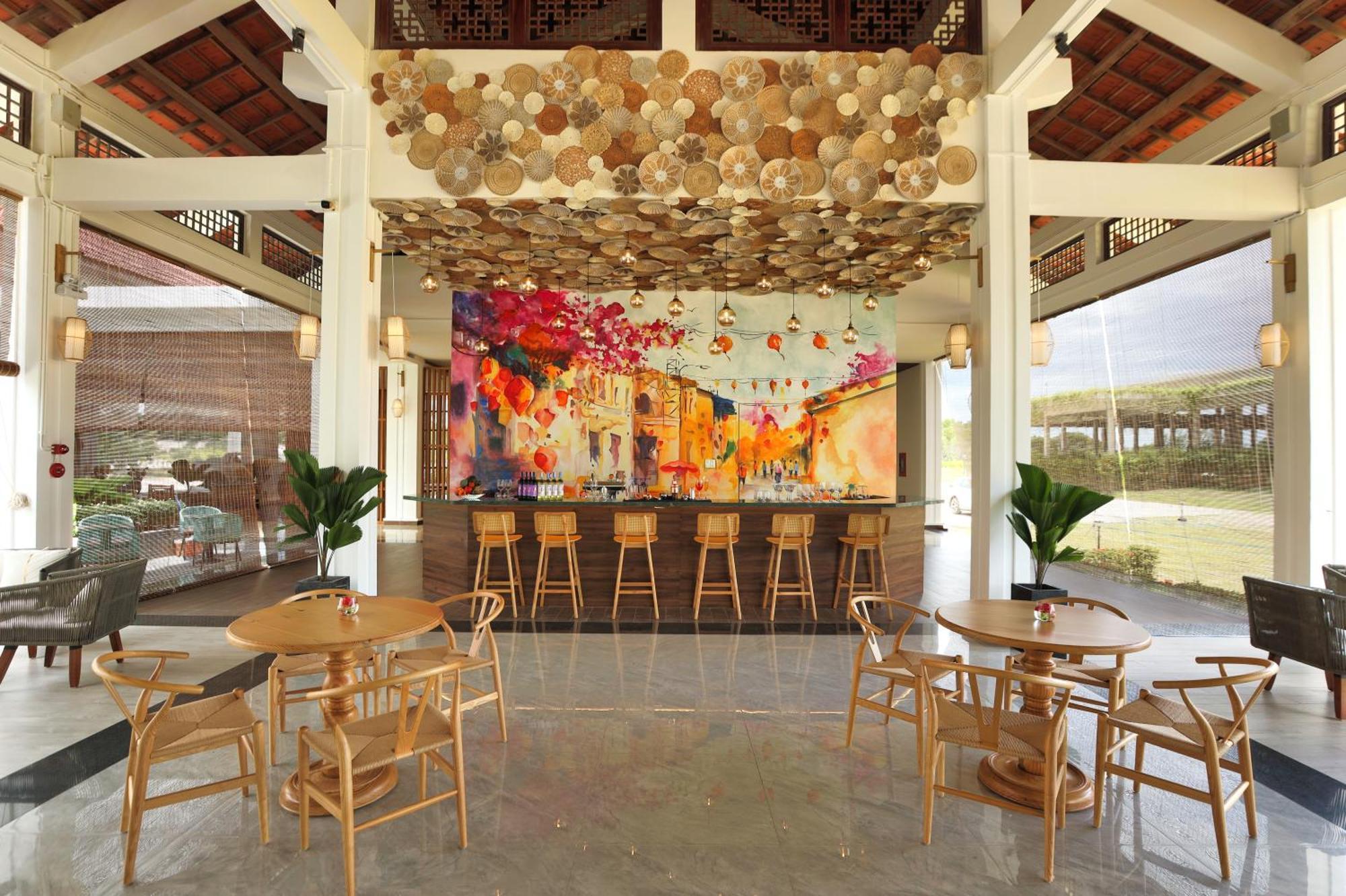 Sbh Gloria Hue Hotel Exterior photo