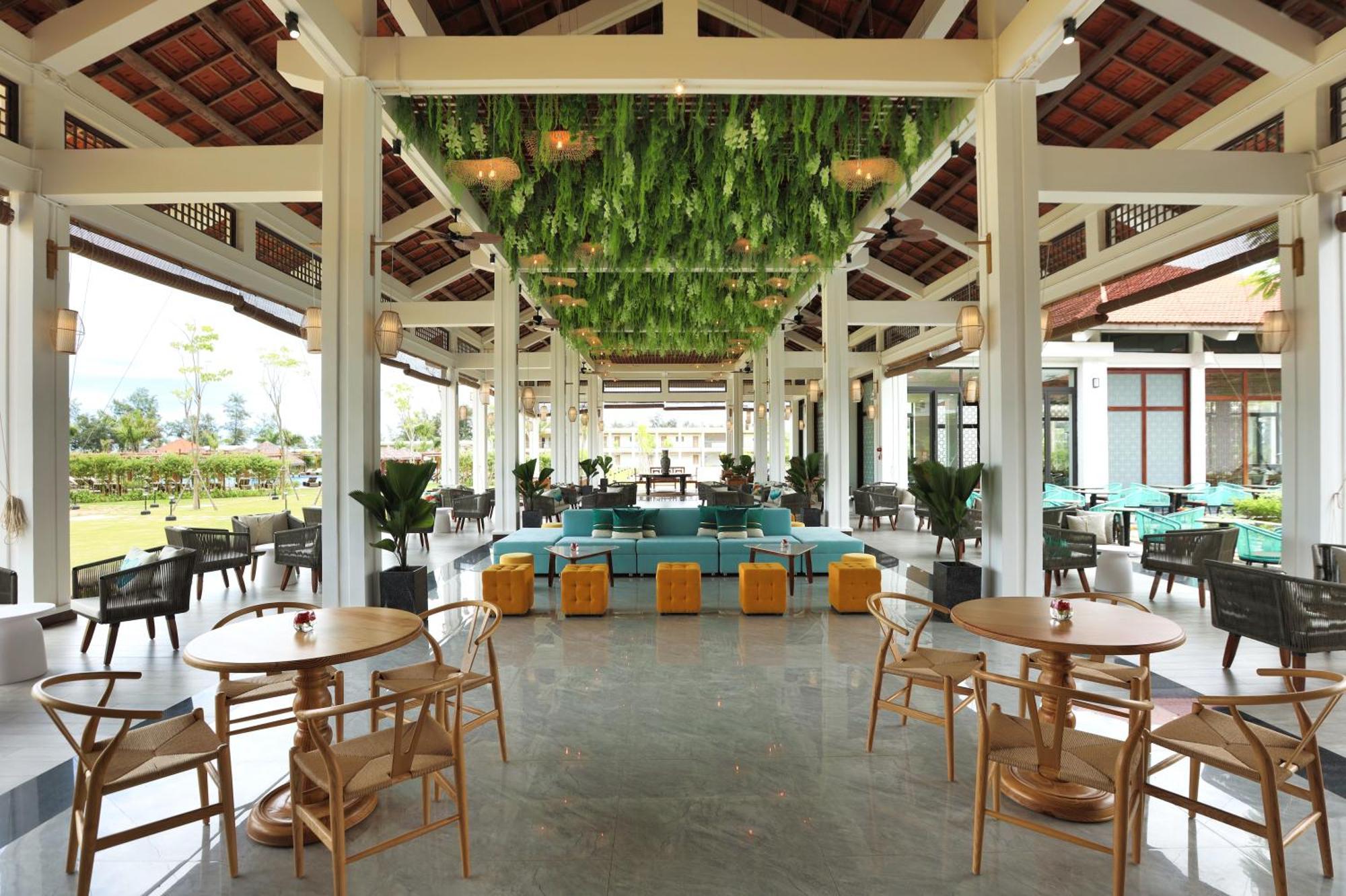 Sbh Gloria Hue Hotel Exterior photo